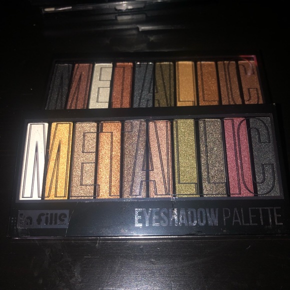 Makeup - Picture 7 of 8